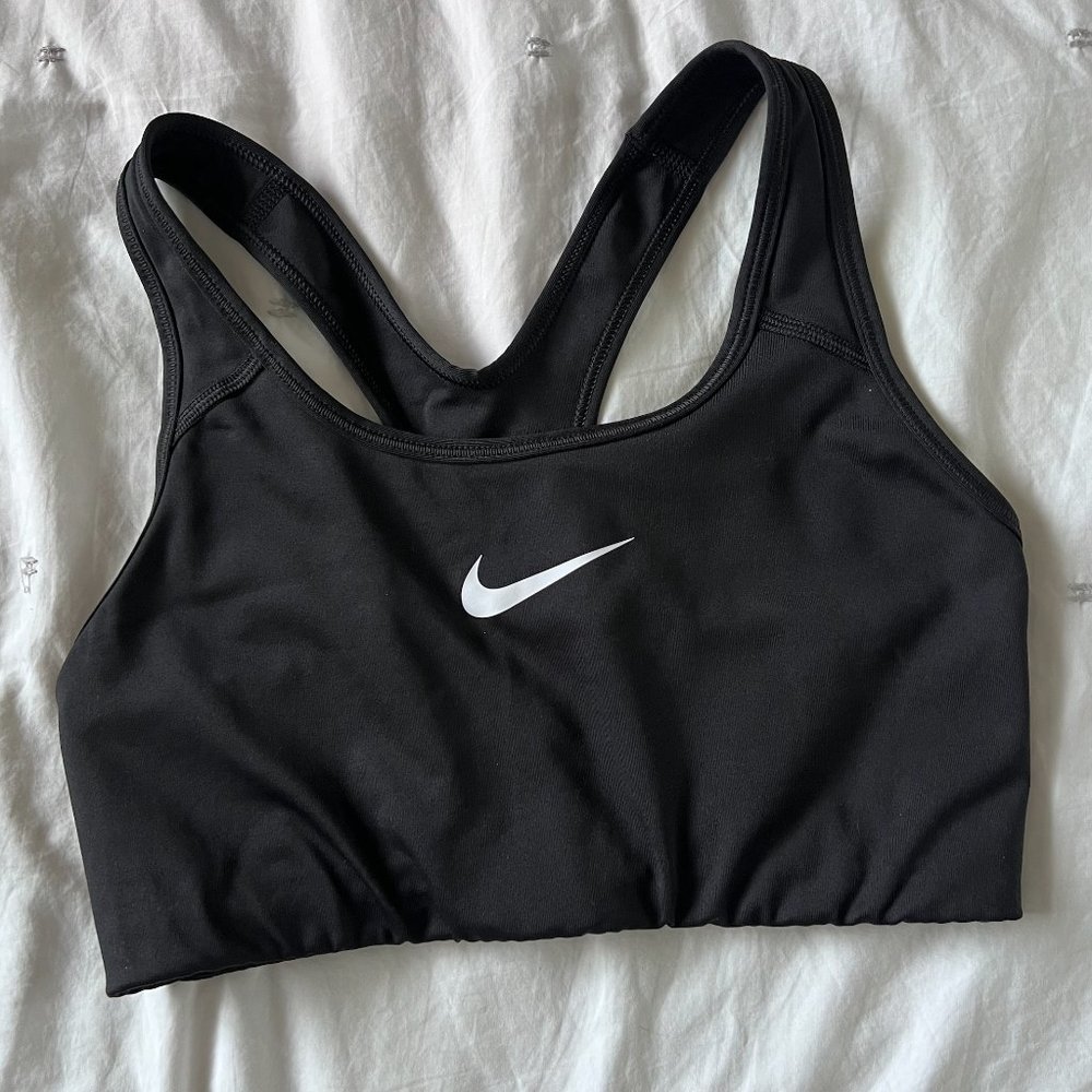 Nike Swoosh Sports Bra